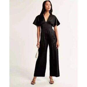Abercrombie & Fitch - Angel Sleeve Satin Jumpsuit (Black, SP)